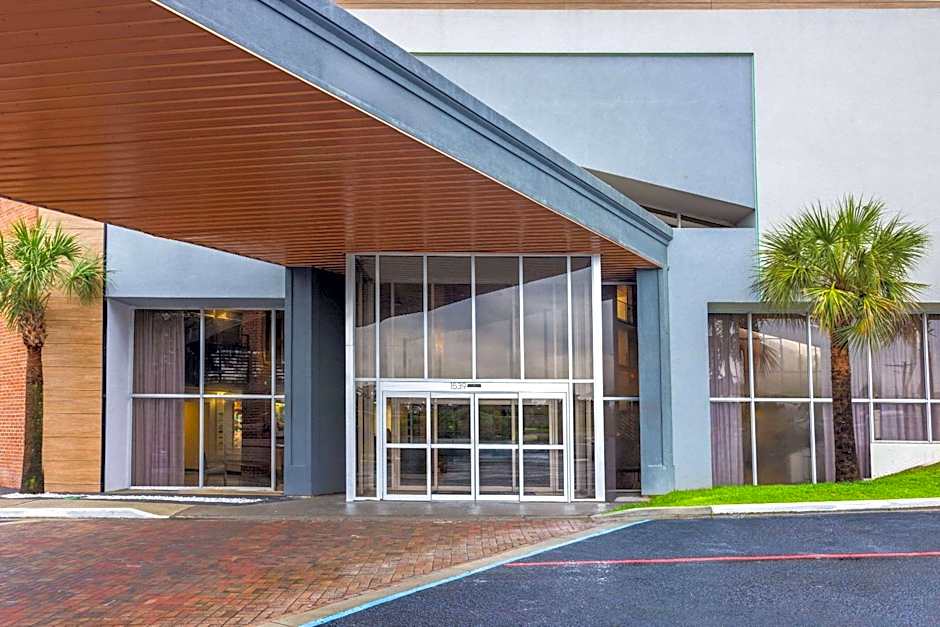 Hawthorn Extended Stay by Wyndham Columbia / Ft. Jackson