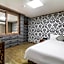 Hotel Lie