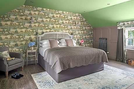 Cottage-Superior-Ensuite-3 Bed-Stables-Stairs