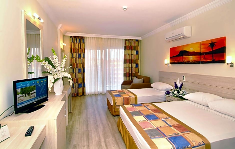 Photo 1 of 2 of Big Double Room