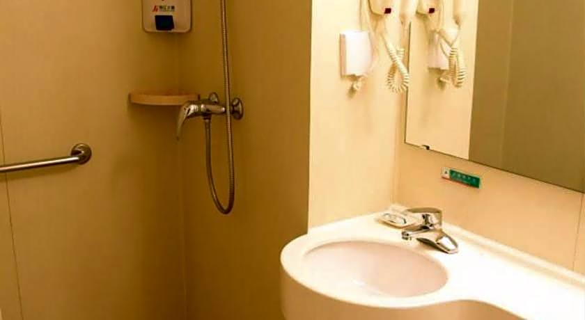 JinJiang Inn Qingdao Bus Terminal Branch