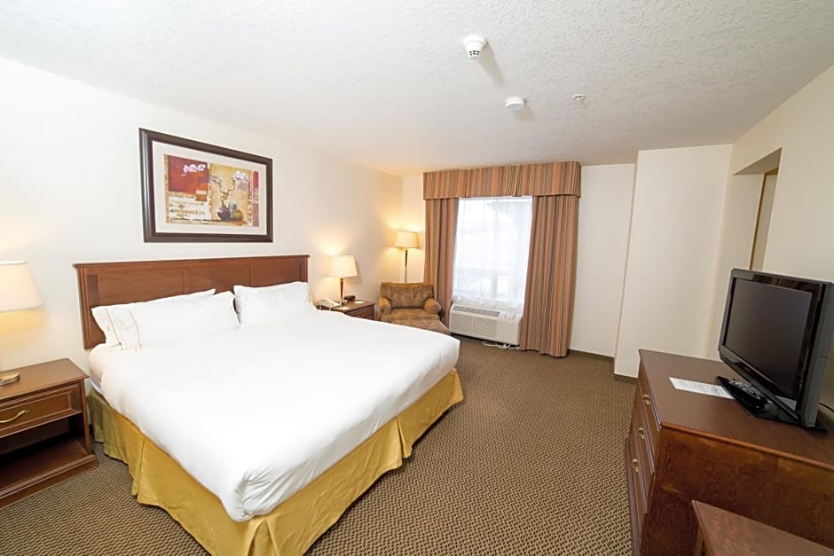 Holiday Inn Express & Suites Drayton Valley