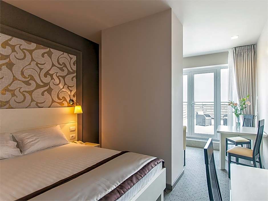 Continental Hotel in Odesa