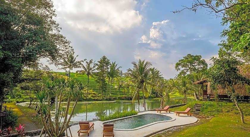 Alam Taman Villa