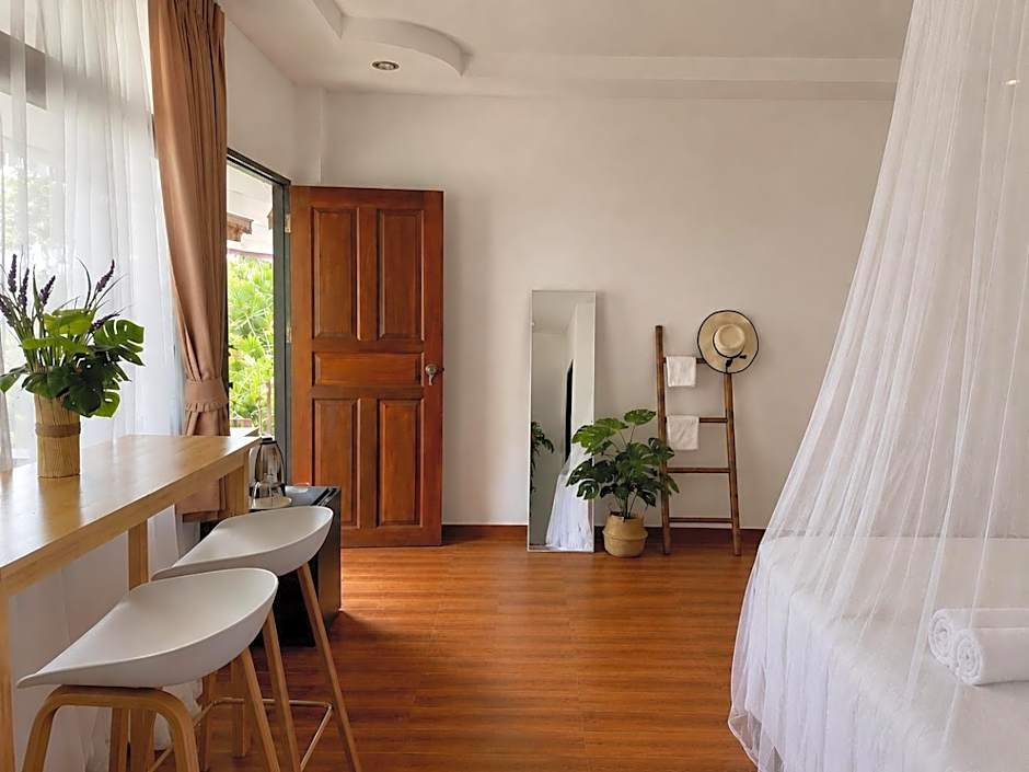 Secret Place Hotel and Restaurant