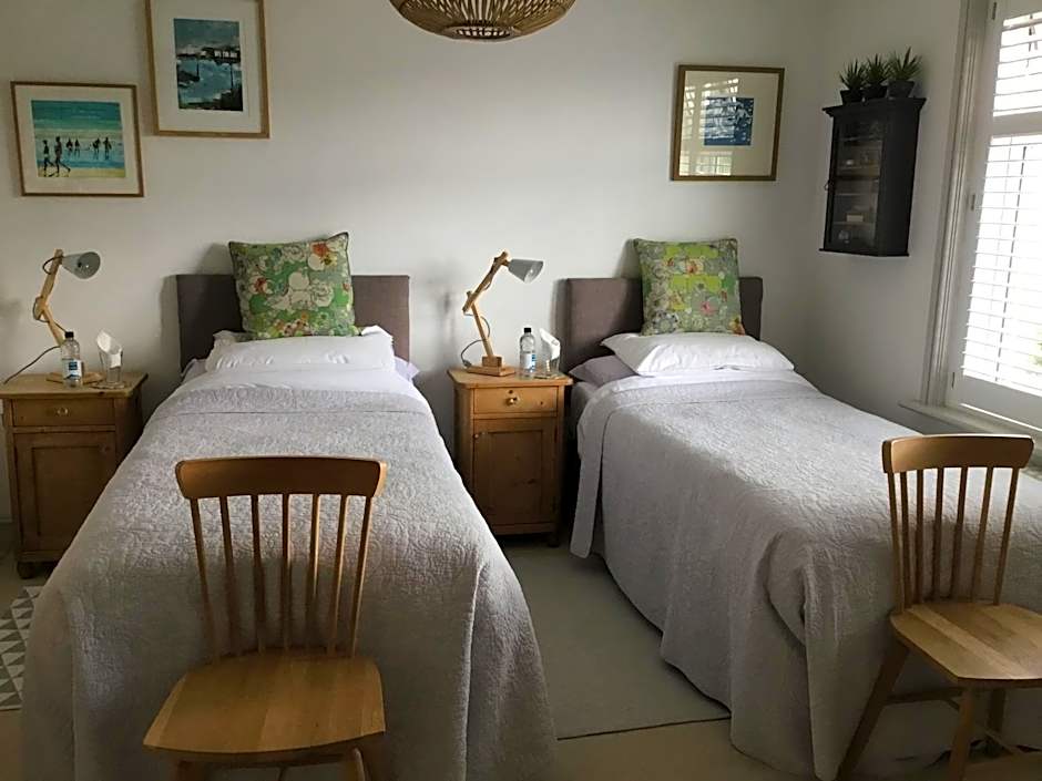 NUMBER 19 B&B Chichester