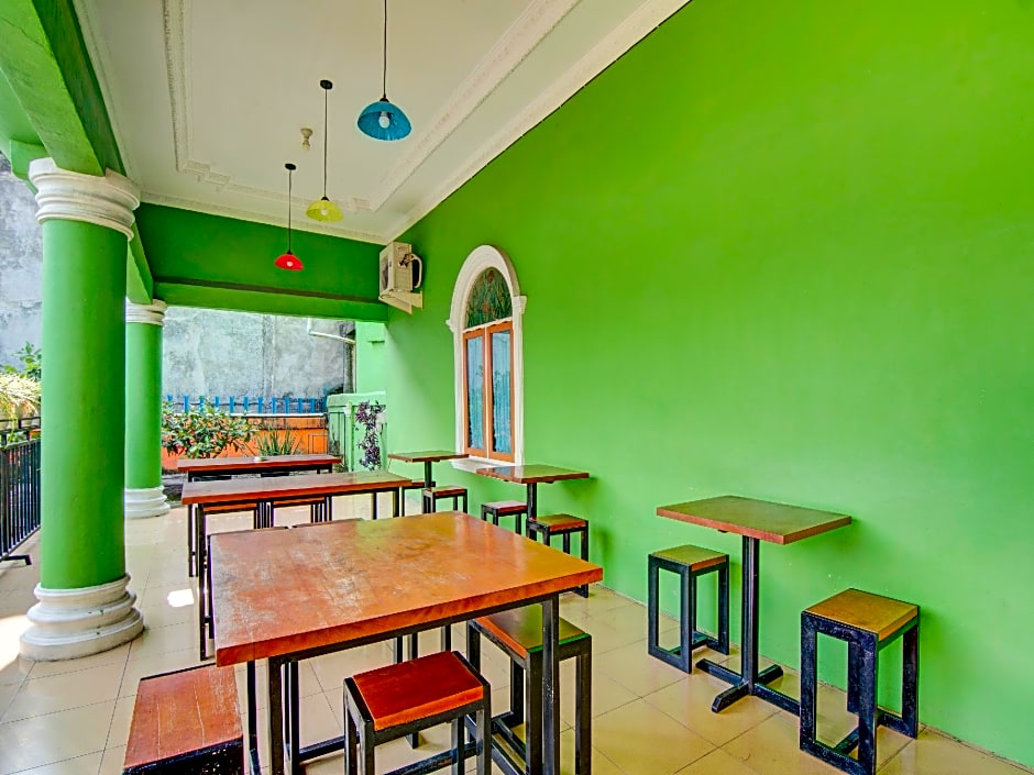 OYO 92497 Penginapan Pasir Indah Syariah