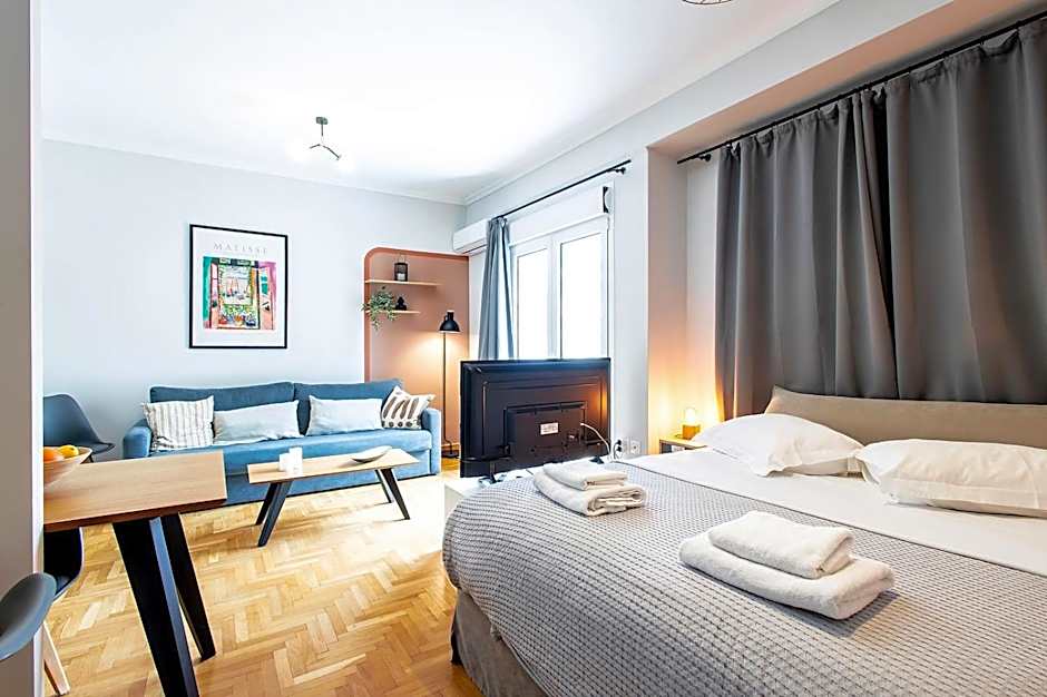 Aris123 by Smart Cozy Suites - Apartments in the heart of Athens - 5 minutes from metro - Available 24hr