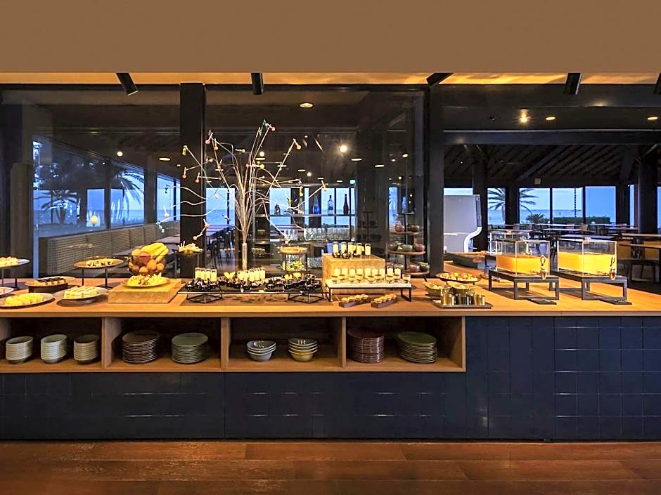 Kamogawa Grand Hotel