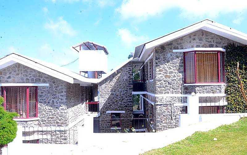 COASTAL GRAND HIGH LAND PARADE