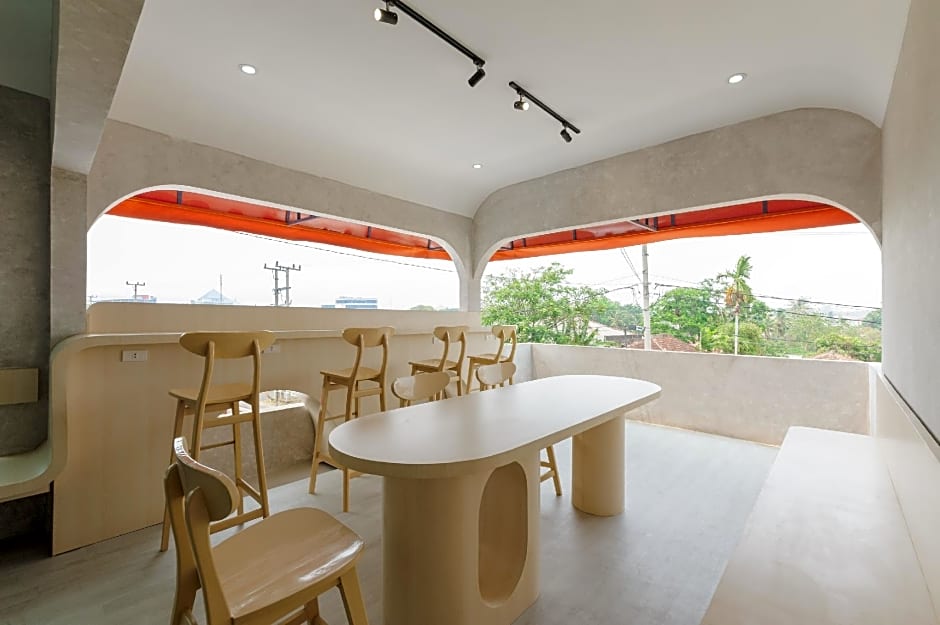 RedDoorz Plus Syariah near Mall Boemi Kedaton Lampung