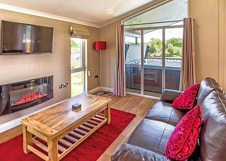 Woodhall Country Park Lodges