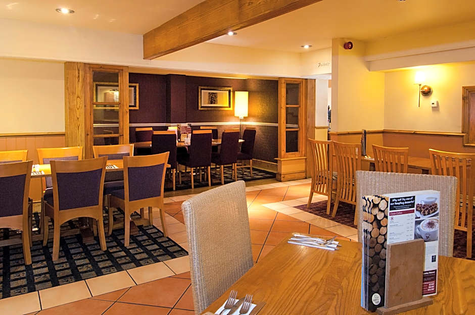 Premier Inn  Christchurch / Highcliffe