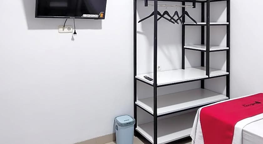 RedDoorz near Universitas Siliwangi 2