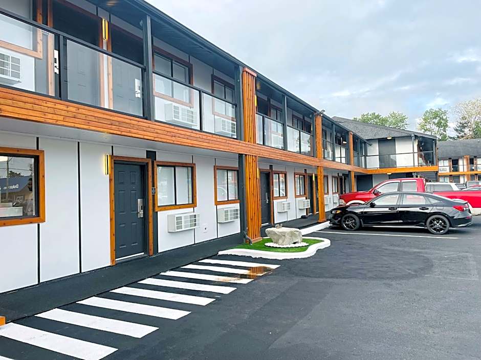 Coast Courtenay Hotel