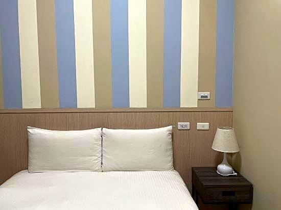 Small Ryukyu Loju sunrise Inn