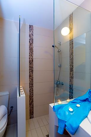 Standard Twin/Double Room