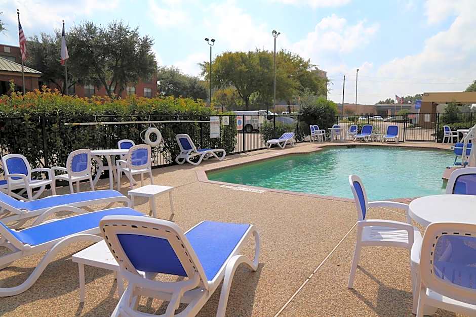 Baymont by Wyndham Plano