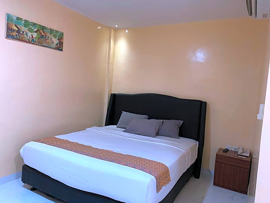 Photo 1 of 3 of Superior 1 King Bed