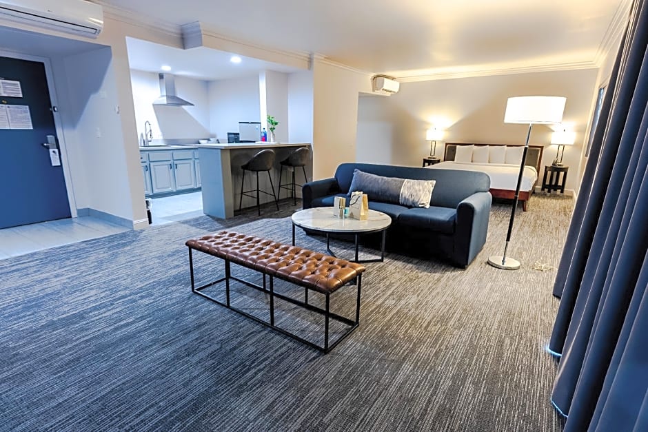 The Live Hotel