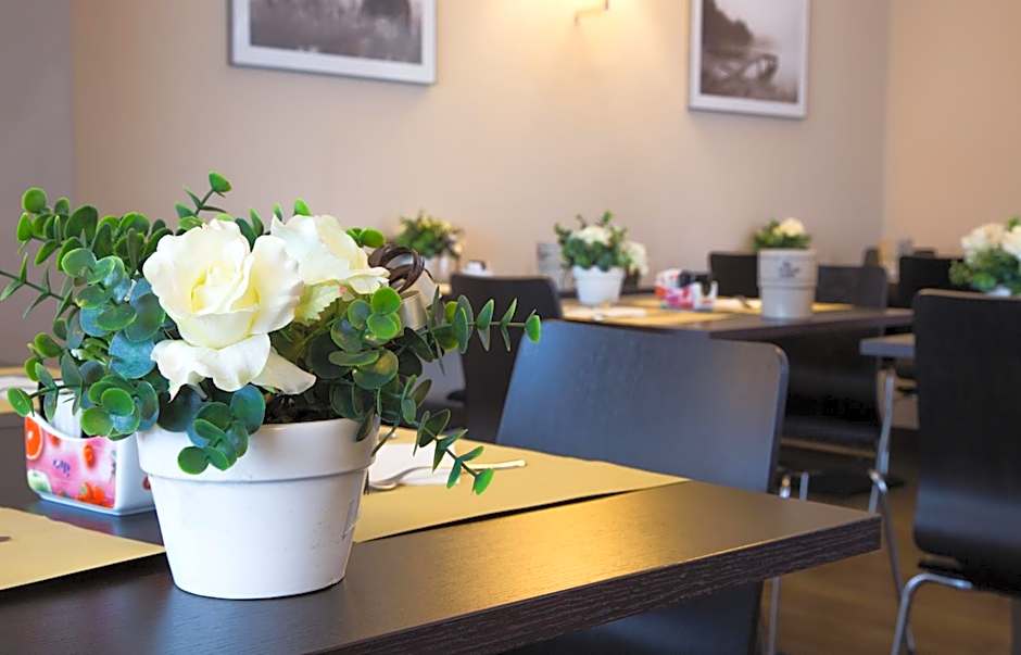 Regal Hotel & Residence