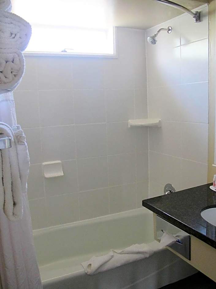 Travelodge by Wyndham Aberdeen