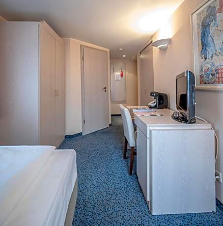 Economy Single Room