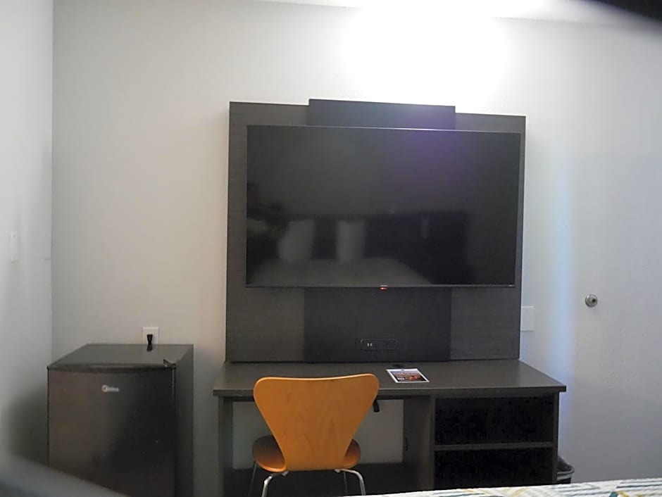 Motel 6-Sacramento, CA - South