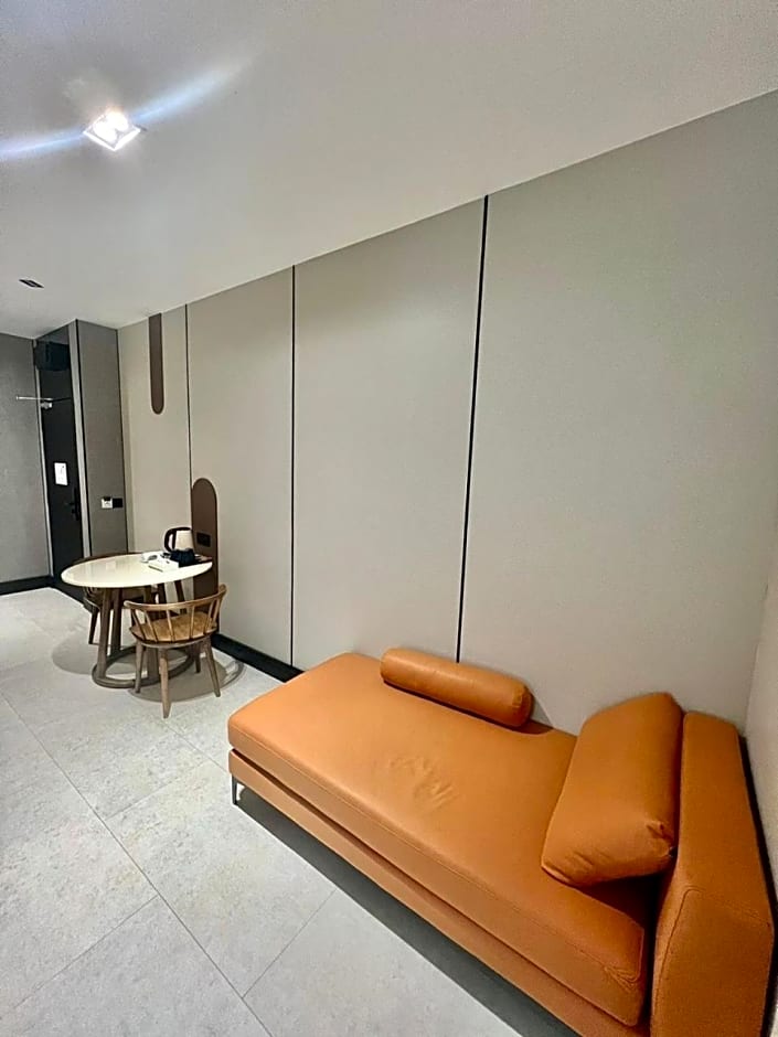 Urban Inn, Serai Wangi