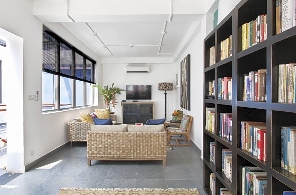 Owl And The Pussycat