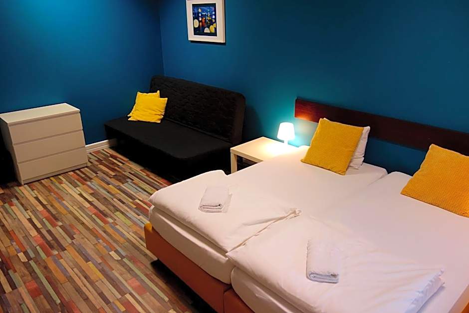 Hello Hostel & Apartments