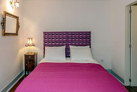 Economy Double Room with Private Bathroom