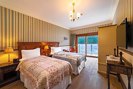 King Room with Balcony