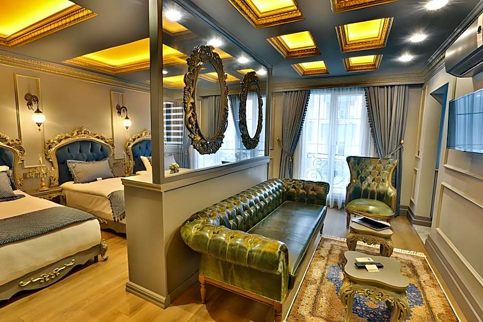 Real King Suite Hotel