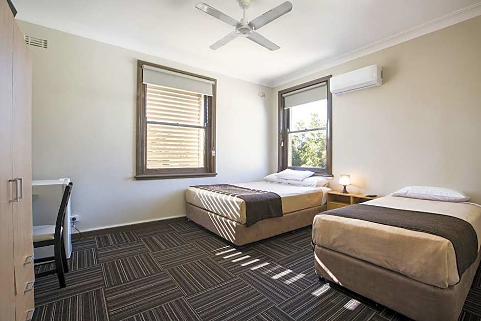 Toongabbie Hotel