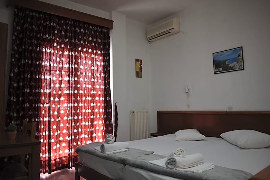 Galanis Studios and Apartments