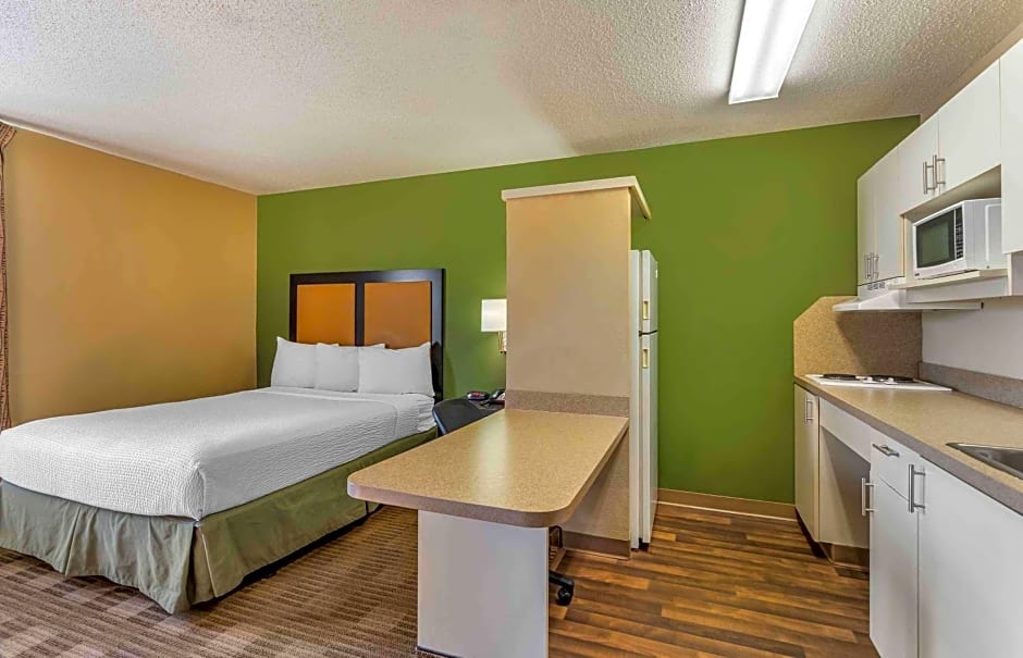 Extended Stay America Select Suites - Chicago - Downers Grove