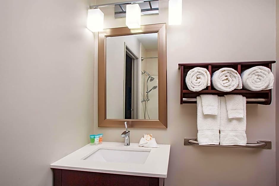 La Quinta Inn & Suites by Wyndham Rockford
