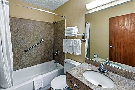 2 Queen Beds Non-Smoking