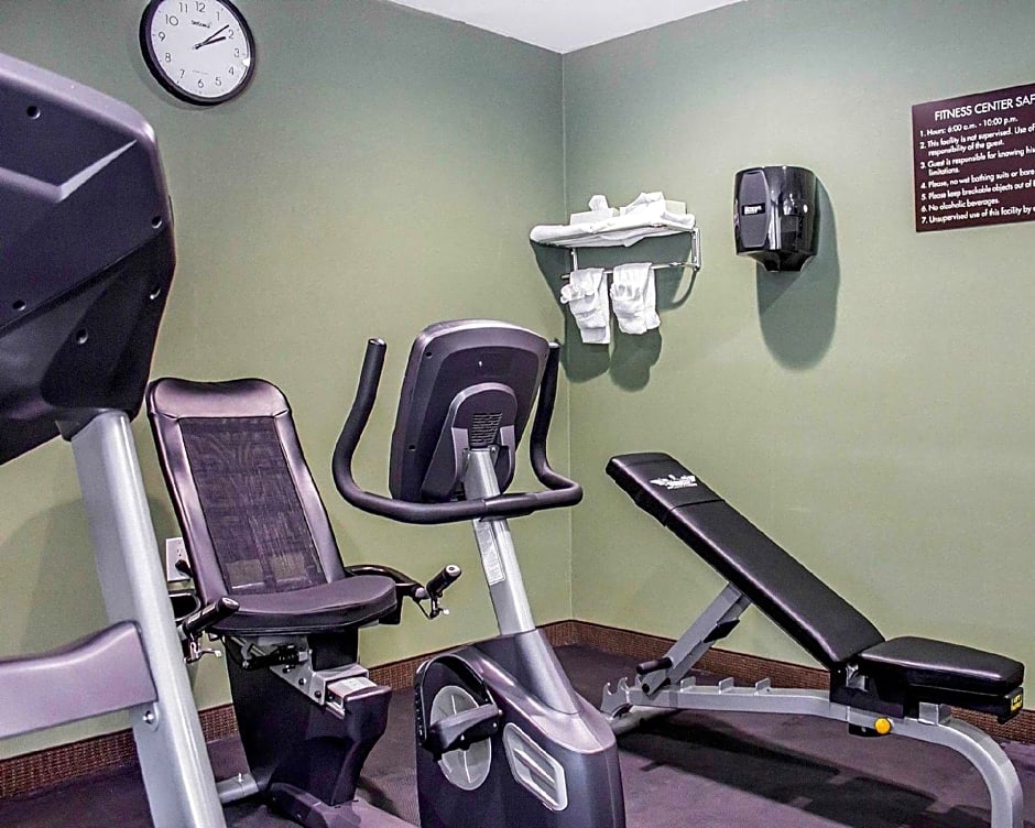 Days Inn by Wyndham Brooklyn Borough Park