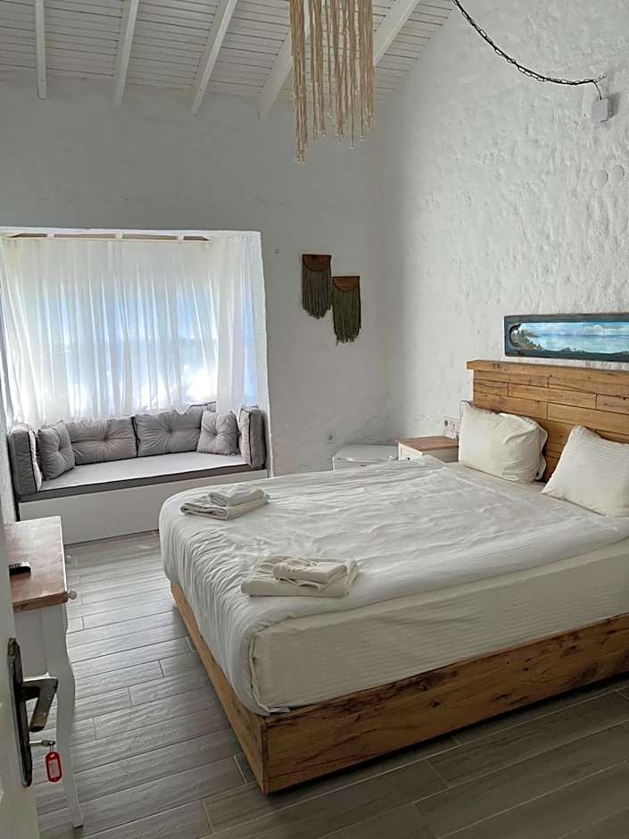 Alacati Boreas Hotel
