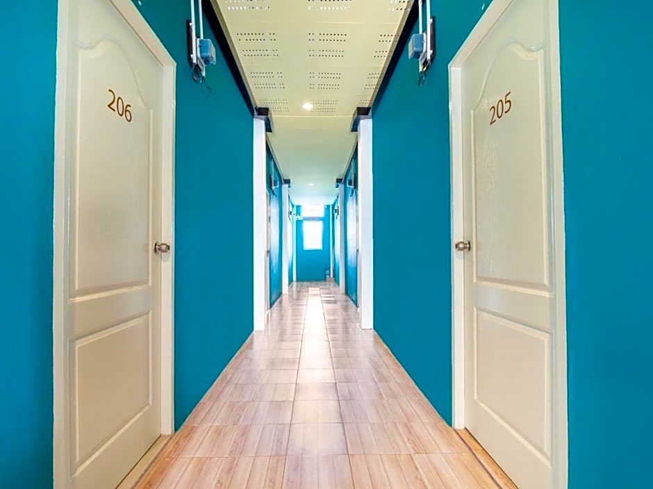 Brown Home Sattahip @ 19