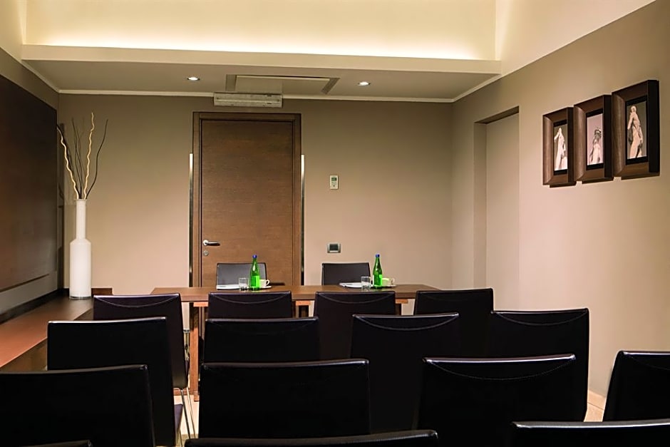 The Independent Hotel