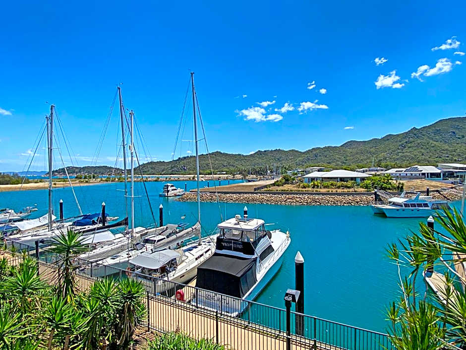 Blue on Blue Superior Studio Room 1221