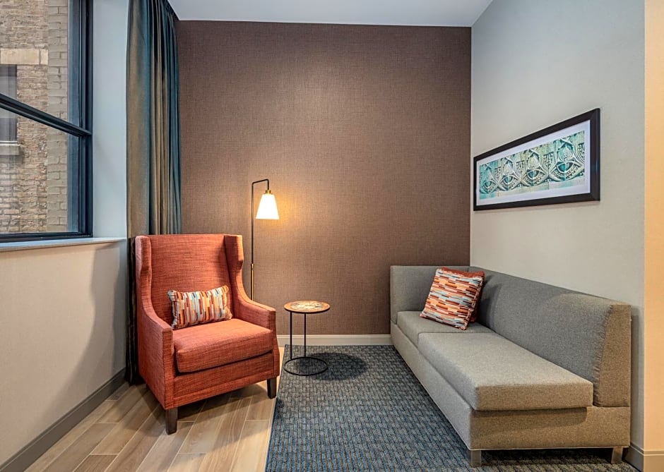 Hilton Garden Inn- Chicago Central Loop