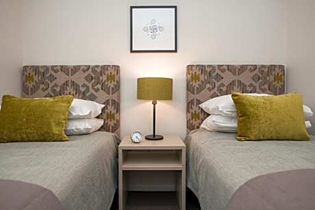 Deluxe Family Suite