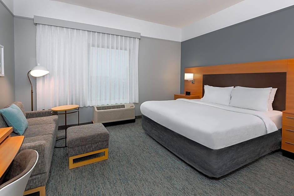 TownePlace Suites Buffalo Airport