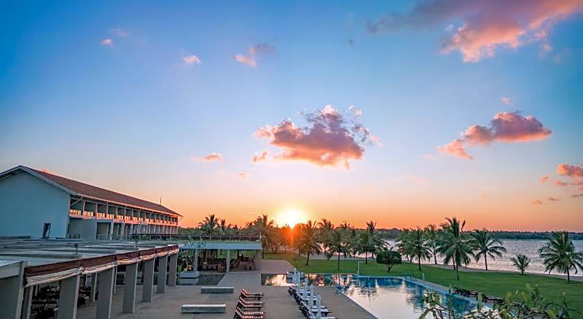 Amaya Beach Pasikudah