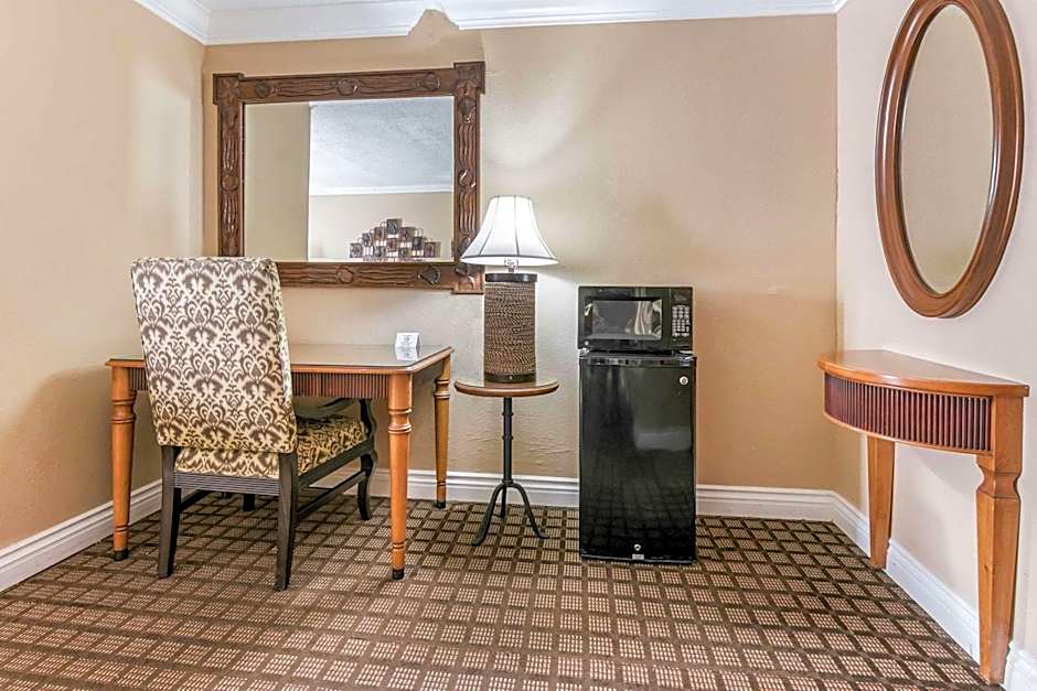 Quality Inn & Suites Atlanta Airport South