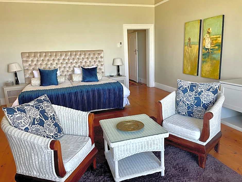 11 WESTCLIFF RENTALS